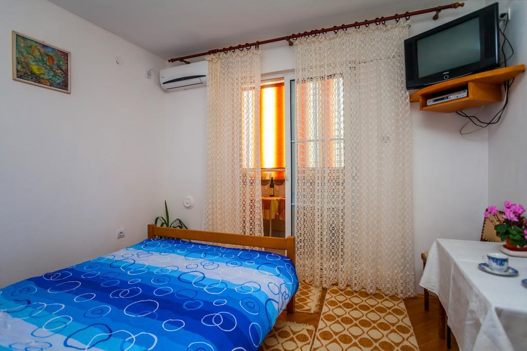 Apartments Marko Tivat Pokoj fotografie