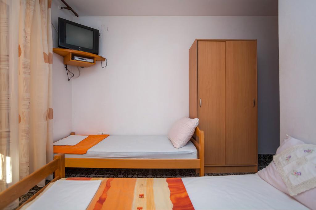 Apartments Marko Tivat Pokoj fotografie