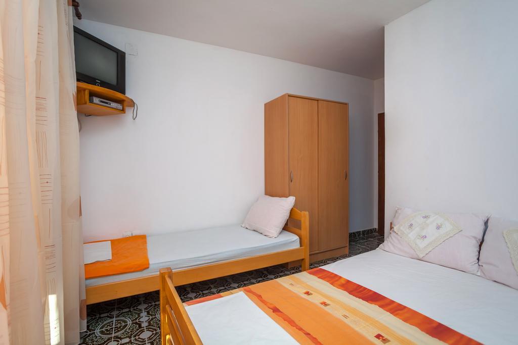 Apartments Marko Tivat Pokoj fotografie